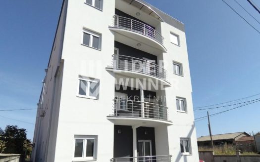 Zemun polje, nov, uknjižen,odmah useljiv