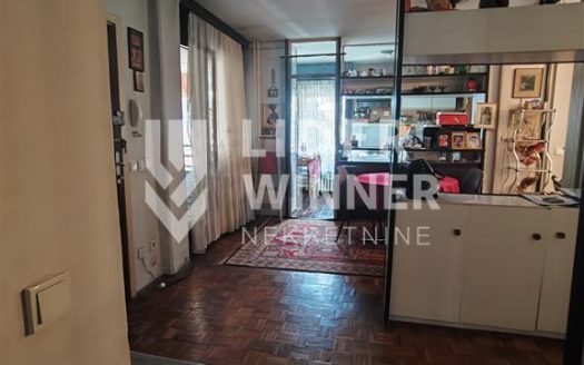 Na odličnoj lokaciji, I sprat, 3.5