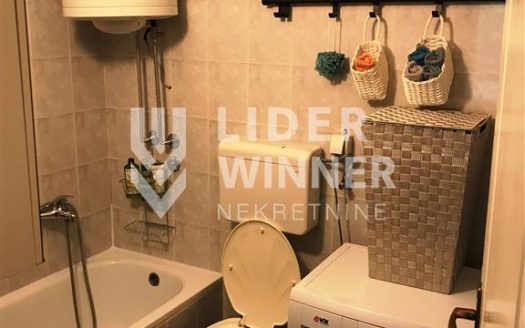 Funkcionalan sa lepom terasom