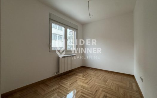 Lux 4.0 stan u Profesorskoj koloniji