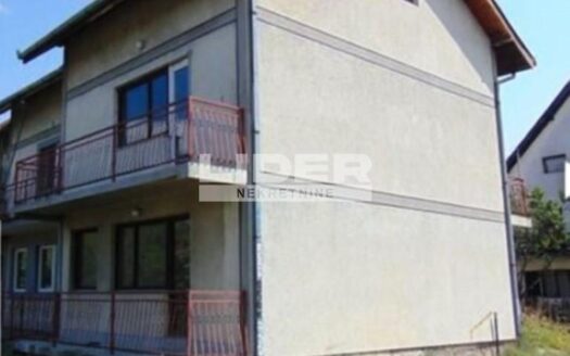 Porodična kuća u Bariču