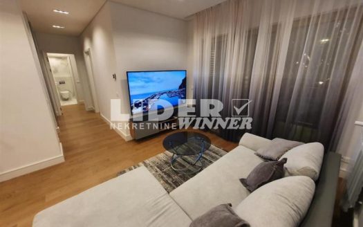 Izdavanje Kneza Miloša, Rezidens lux sa bazenom i garažom