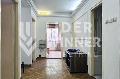 Stan na uglu sa Dubrovačkom, ima svoje parking mesto