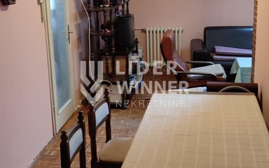 Očuvan stan na top lokaciji