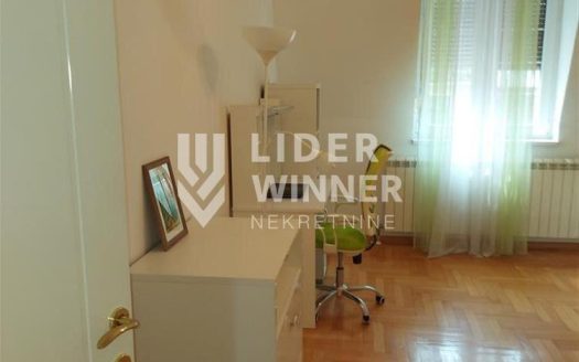 Odličan, lux salonac na top lokaciji