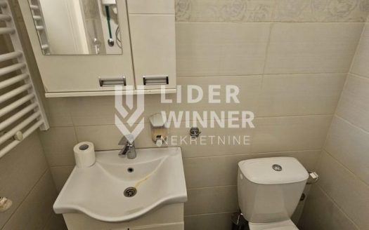 Opremljen 0.5 studio