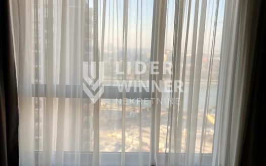 Lux 2.0 stan, BW Verde, pogled na reku