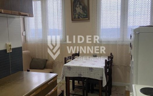 Dvoetažni stan sa pogledom na Avalu