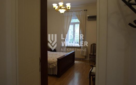 Lux salonac u Molerovoj