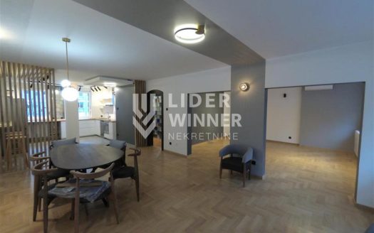 Lux 4.0 stan, polunamešten