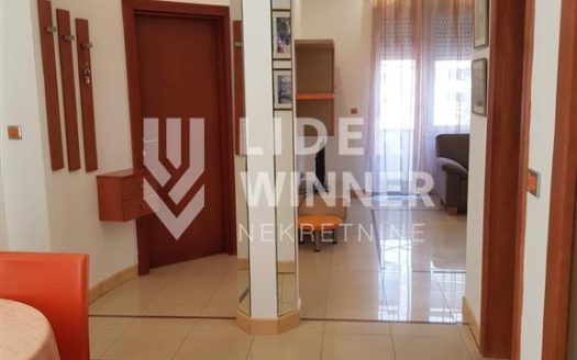 2.5 stan, top lokacija, Čubura