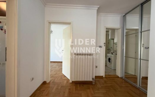 Sa prelepom terasom, preporuka