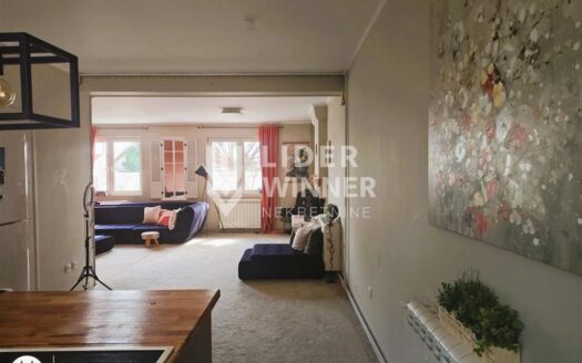 Lux kuca sa bazenom i letnjikovcem, Ugrinovci, 215m2